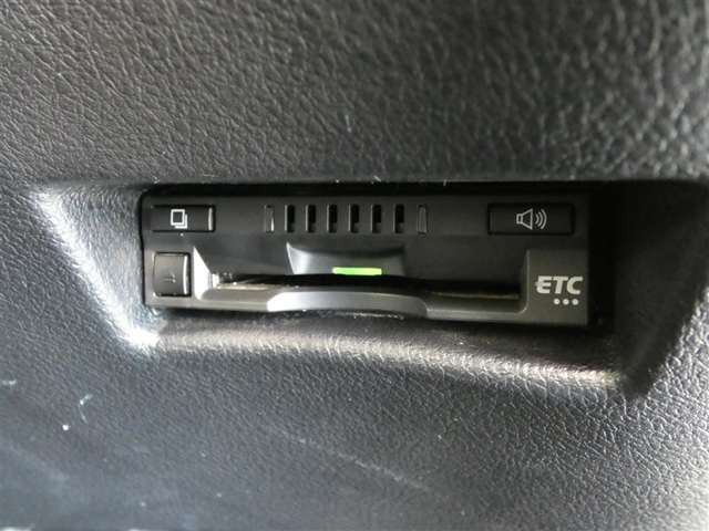 シエンタハイブリッド 1.5 G クエロ