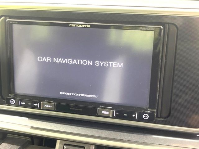 【ナビゲーション】使いやすいナビで目的地までしっかり案内してくれます。各種オーディオ再生機能も充実しており、お車の運転がさらに楽しくなります!!
