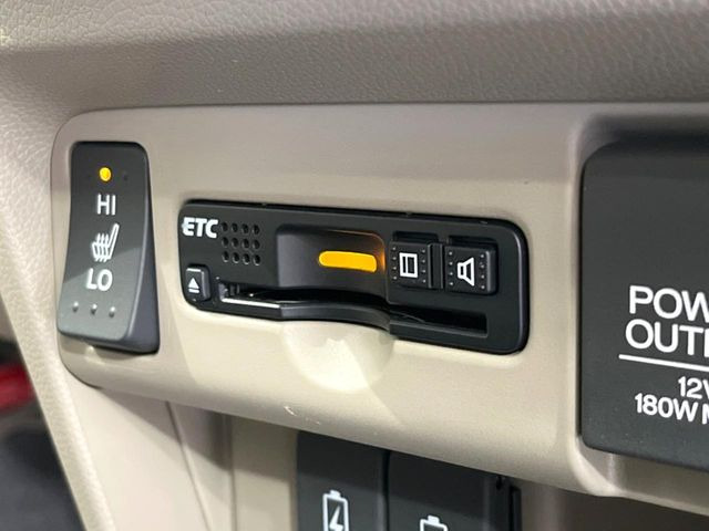 【ETC】高速道路の料金所をストレスなく通過!話題のスポットやサービスエリアに多い「スマートIC」利用時は必須のアイテムです。当店でセットアップを実施、ご納車当日からすぐにご利用いただけます!