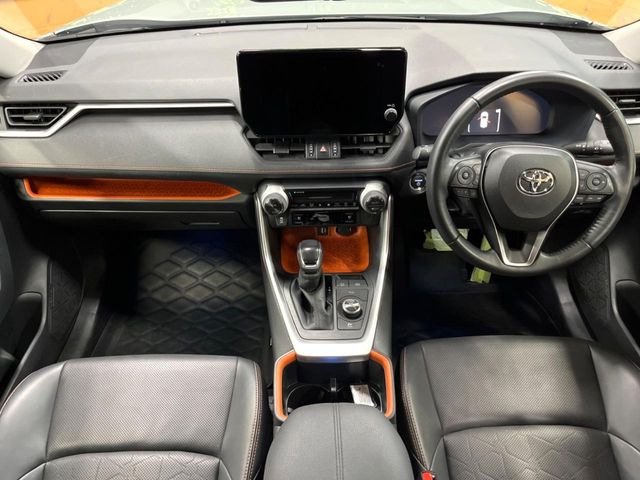 RAV42.5 ハイブリッド アドベンチャー E-Four 4WD