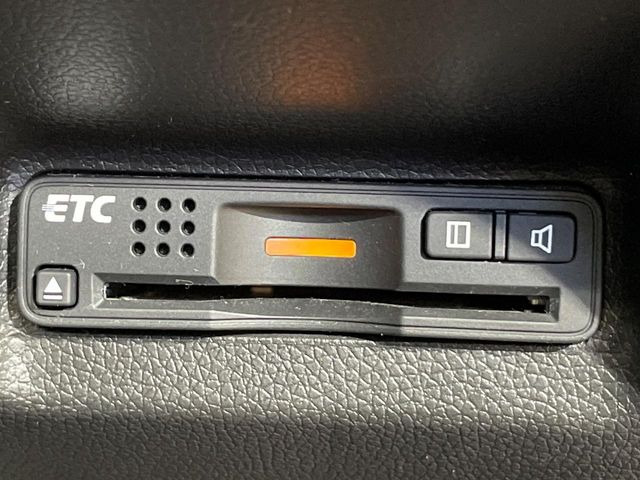 【ETC】高速道路の料金所をストレスなく通過!話題のスポットやサービスエリアに多い「スマートIC」利用時は必須のアイテムです。当店でセットアップを実施、ご納車当日からすぐにご利用いただけます!