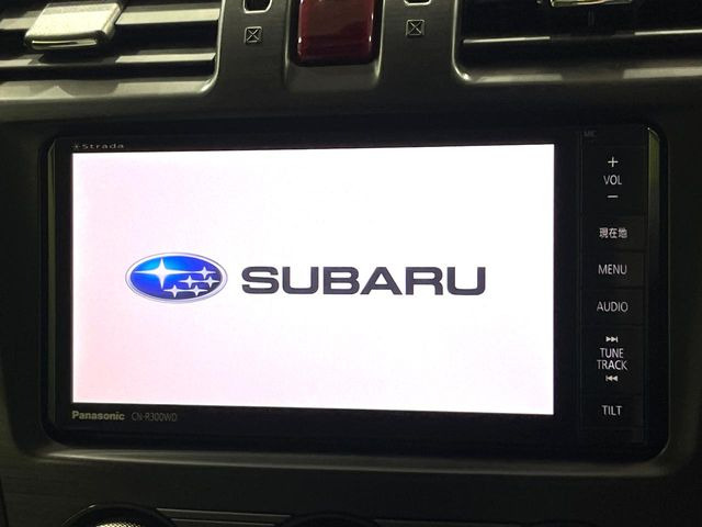 【フルセグTV付ナビゲーション】使いやすいナビで目的地までしっかり案内してくれます。各種オーディオ再生機能も充実しており、お車の運転がさらに楽しくなります!!
