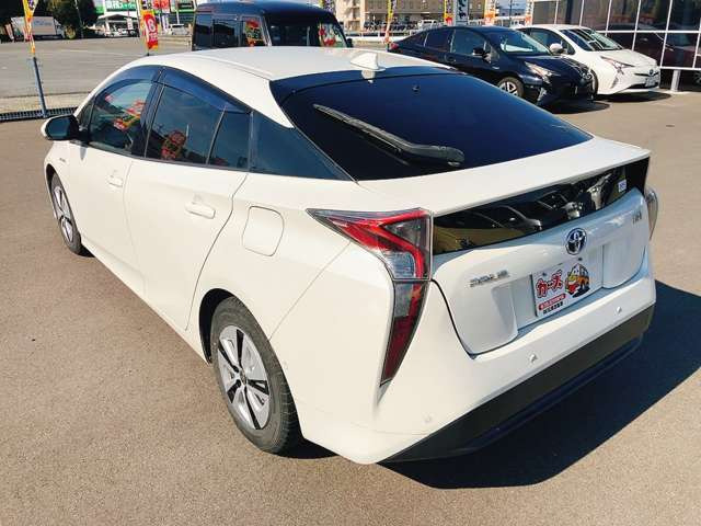当店では軽自動車から普通車まで幅広くオールメーカーの車種・色・グレードを豊富に揃えております。