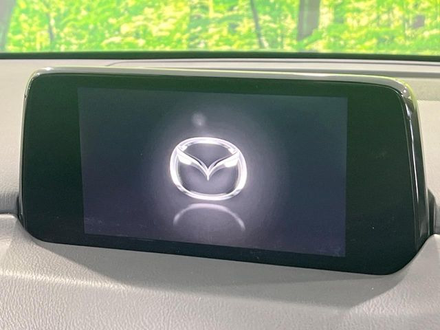 【純正ナビ】人気の純正ナビを装備。オーディオ機能も充実しており、Bluetooth接続すればお持ちのスマホやMP3プレイヤーの音楽を再生可能!毎日の運転がさらに楽しくなります!!