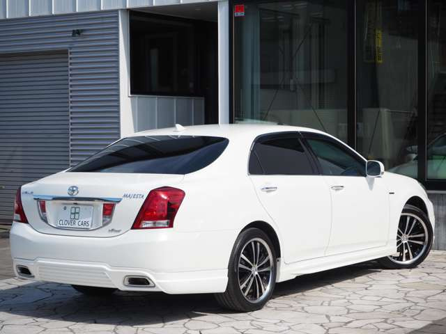 【良質かつ格安のお車をご提供する】が当店の最大のモットー。人と人との出会いを大切に致します。■クローバーカーズ TEL:0078-6002-236942■