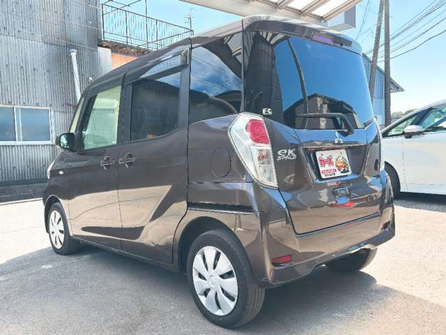 ���X�ł͌y�����Ԃ��畁�ʎԂ܂ŕ��L���I�[�����[�J�[�̎Ԏ�E�F�E�O���[�h��L�x�ɑ����Ă���܂��B