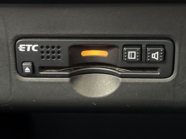 【ETC】高速道路の料金所をストレスなく通過!話題のスポットやサービスエリアに多い「スマートIC」利用時は必須のアイテムです。当店でセットアップを実施、ご納車当日からすぐにご利用いただけます!
