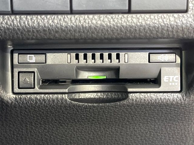 【ETC】高速道路の料金所をストレスなく通過!話題のスポットやサービスエリアに多い「スマートIC」利用時は必須のアイテムです。当店でセットアップを実施、ご納車当日からすぐにご利用いただけます!