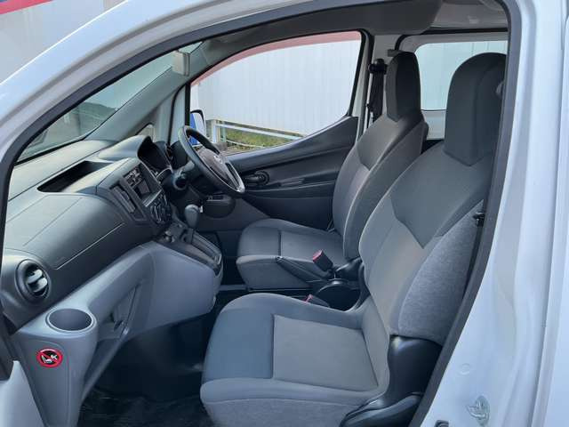 NV200バネットバン1.6 VX