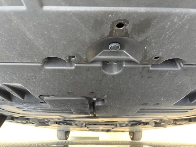 下回りがきれいなうちに、防錆加工の施工がオススメ。降雪地域はもちろん、沿岸部にお住いの方や、趣味でマリン・ウィンタースポーツをされる方にご好評いただいております。