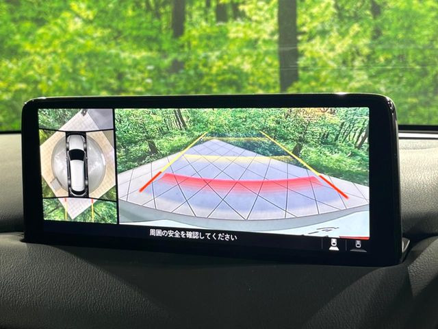 【360&deg;ビューモニター】専用のカメラにより、上から見下ろしたような視点で360度クルマの周囲を確認することができます☆死角部分も確認しやすく、狭い場所での切り返しや駐車もスムーズに行えます。