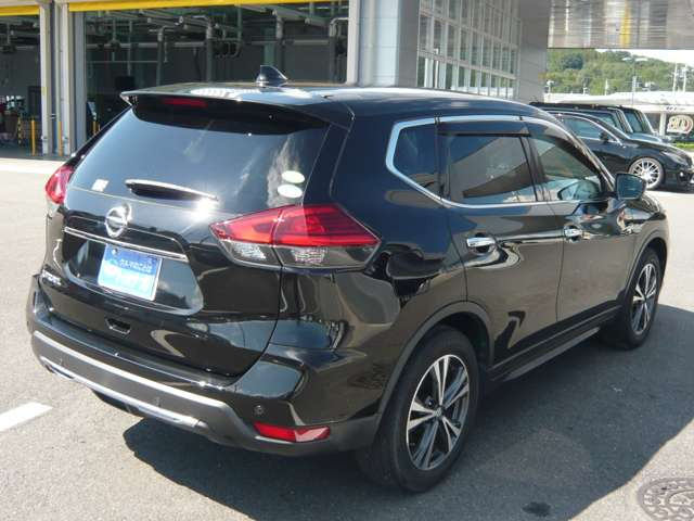 ★保証付で安心して乗って頂けます★万一の納車後の不具合が発生した場合は保証書の規定にそって自社工場で迅速に対応します!県外の方は、最寄のディーラーまたは当社指定工場を手配いたします★
