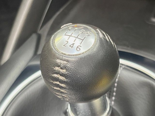 【フロア6速MT】走りの6速MT!!スポーティーな走行をお楽しみいただけます♪