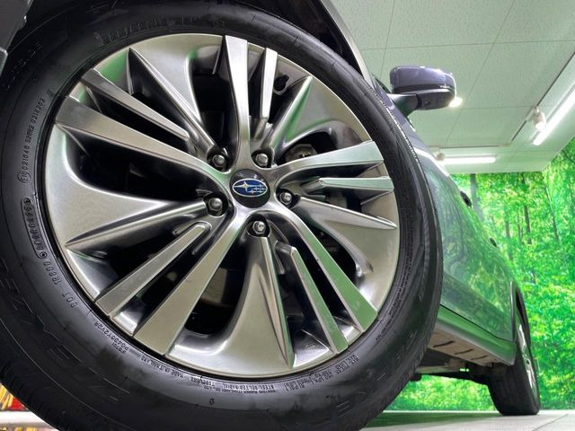 �y����18�C���`�A���~�z�C�[���z�O�ςɃ}�b�`���������A���~�z�C�[���𑕒����Ă���܂��B�e��ЊO�A���~�z�C�[����A�X�^�b�h���X�^�C�����戵�����Ă���܂��B���񂲑��k����������