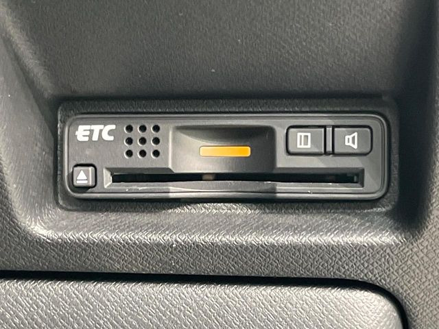 【ETC】高速道路の料金所をストレスなく通過!話題のスポットやサービスエリアに多い「スマートIC」利用時は必須のアイテムです。当店でセットアップを実施、ご納車当日からすぐにご利用いただけます!
