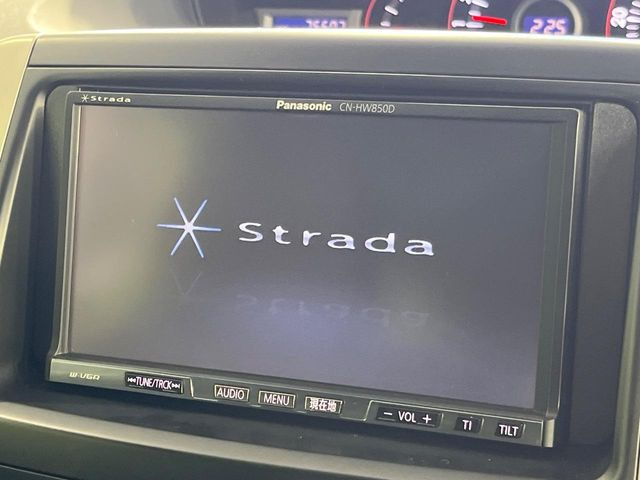 【フルセグTV付ナビゲーション】使いやすいナビで目的地までしっかり案内してくれます。各種オーディオ再生機能も充実しており、お車の運転がさらに楽しくなります!!