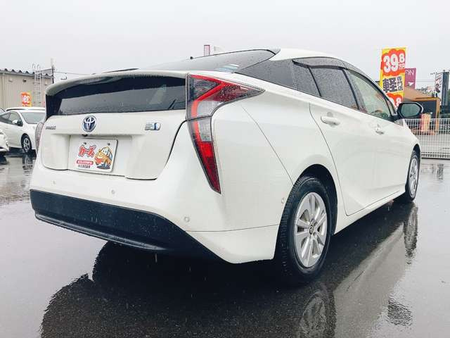 お車のご購入からオイル交換・整備・車検・任意保険・修理・鈑金何でもお任せ下さい!親切・丁寧にご対応致します♪