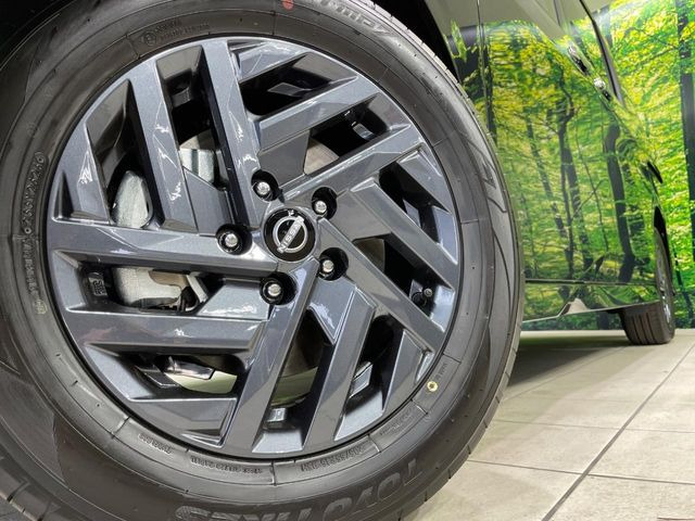 �y����16�C���`�A���~�z�C�[���z�O�ςɃ}�b�`���������A���~�z�C�[���𑕒����Ă���܂��B�e��ЊO�A���~�z�C�[����A�X�^�b�h���X�^�C�����戵�����Ă���܂��B���񂲑��k����������