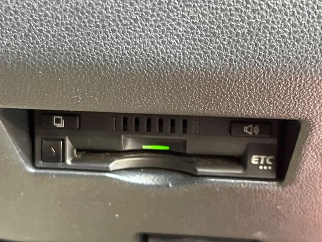 【ETC】高速道路の料金所をストレスなく通過!話題のスポットやサービスエリアに多い「スマートIC」利用時は必須のアイテムです。当店でセットアップを実施、ご納車当日からすぐにご利用いただけます!