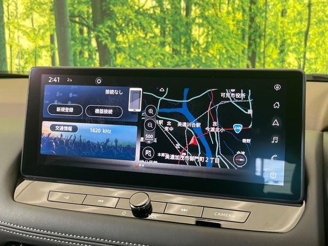 【メーカー純正12.3型ナビ】インテリアに溶け込むスタイリッシュな「専用設計」メーカーナビを装備♪視認性や操作性など基本性能にも優れ、より上質なカーライフをお楽しみいただけます。