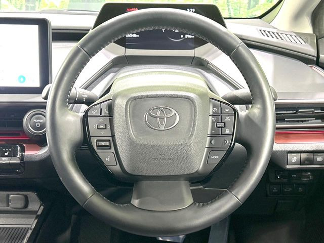 【レーダークルーズコントロール】高速道路での長距離走行が楽に!!自動で速度を保つクルーズコントロールが、衝突軽減システムと連携し、前方の車両を感知して車間を保つように速度調節してくれます!!