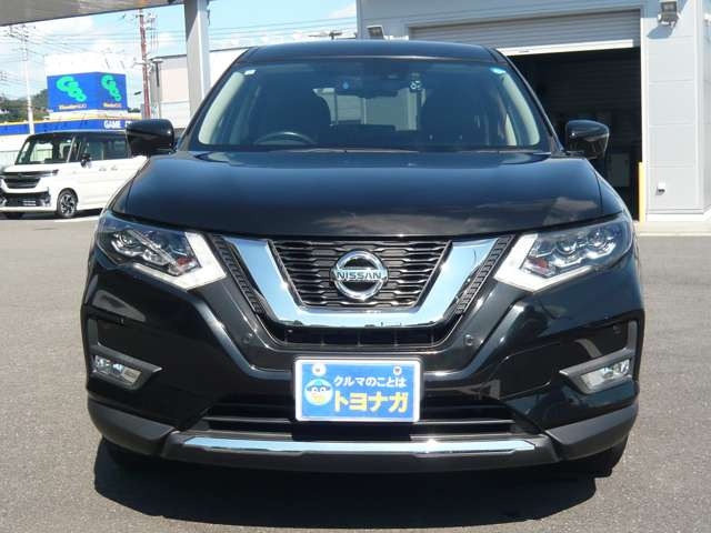 ★LEDヘッドライト★ハロゲンランプの約2倍の明るさと、より遠くまでの照射距離!消耗しずらいのも特徴です!