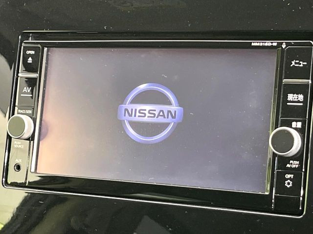 【純正ナビ】人気の純正ナビを装備。オーディオ機能も充実しており、Bluetooth接続すればお持ちのスマホやMP3プレイヤーの音楽を再生可能!毎日の運転がさらに楽しくなります!!
