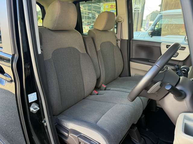 当店では、販売車両は納車前に1台1台心を込めて仕上げ作業を行って納車いたします!ご満足感を感じて頂けるよう、仕上げ作業・徹底清掃を実施致します!!
