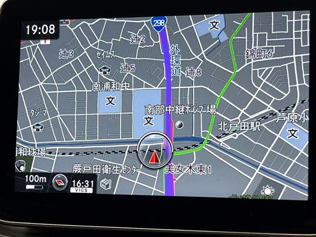 ●純正ナビ:一体感のあるナビは、高級感ある車内を演出してくれます。オーディオ機能も充実しておりますので、運転もより楽しめます♪
