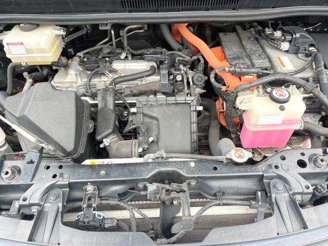親切・丁寧な専門メカニックスタッフが応対!・車検・点検整備・事故等の修理などアフターサービスも安心。お車のカスタマイズもネクステージのサービススタッフまでご相談ください!