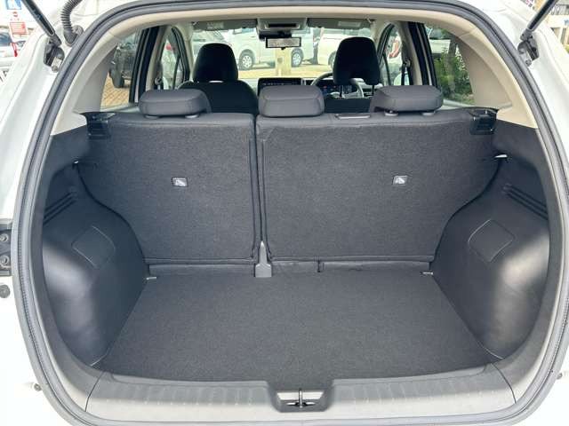 ☆高機能の鈑金工場を完備しています☆大事な愛車が傷ついたときでも安心です☆当社自慢の技術屋にお任せください☆