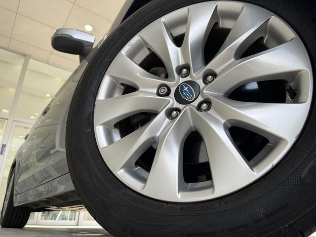 �y����17�C���`�A���~�z�C�[���z�O�ςɃ}�b�`���������A���~�z�C�[���𑕒����Ă���܂��B�e��ЊO�A���~�z�C�[����A�X�^�b�h���X�^�C�����戵�����Ă���܂��B���񂲑��k����������