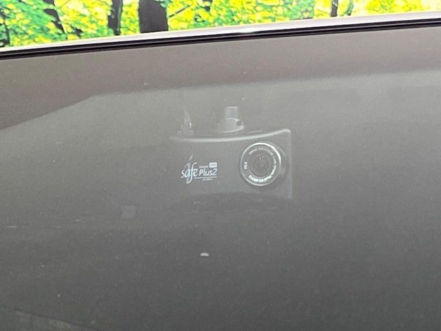 【ドライブレコーダー】ドライブレコーダー装備!走行中はもちろん、あおり運転や事故に遭遇した際、映像で記録し、万一のリスクに備えます。※記録用SDカードはお客様ご自身でご準備いただく必要があります。