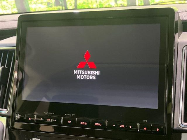 【純正10型ナビ】人気の純正ナビを装備。オーディオ機能も充実しており、Bluetooth接続すればお持ちのスマホやMP3プレイヤーの音楽を再生可能!毎日の運転がさらに楽しくなります!!
