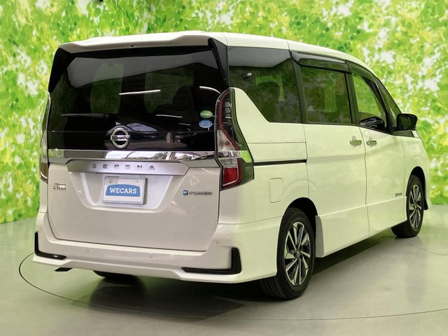 セレナ1.2 e-POWER ハイウェイスターV