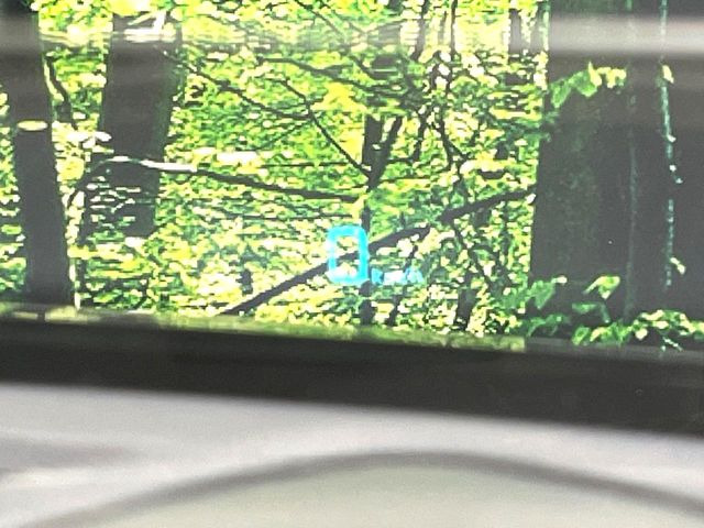 【ヘッドアップディスプレイ】現在の速度や走行情報をデジタル表示で運転席前方のガラスに投影!運転中、目線をずらさず必要な情報を確認できるのでとっても便利で安心!