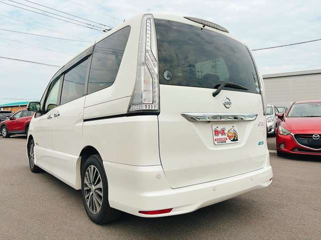 当店では軽自動車から普通車まで幅広くオールメーカーの車種・色・グレードを豊富に揃えております。