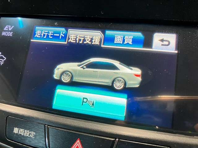【コーナーセンサー】付きですので障害物に近づいたときに音で知らせてくれるので便利な機能です!!