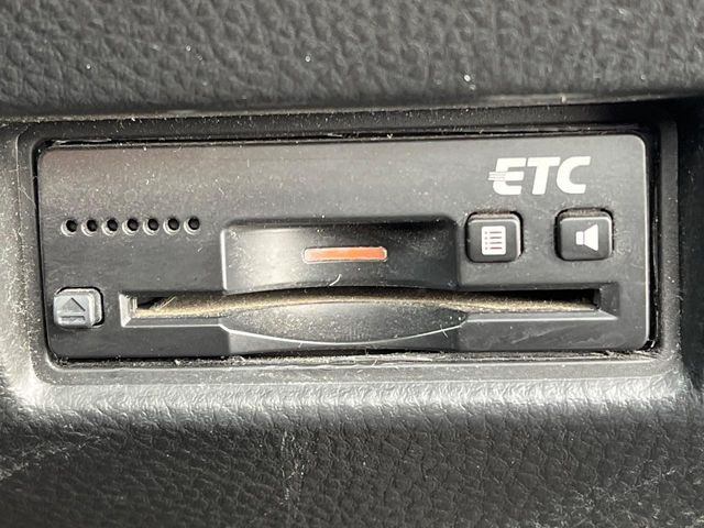 【ETC】高速道路の料金所をストレスなく通過!話題のスポットやサービスエリアに多い「スマートIC」利用時は必須のアイテムです。当店でセットアップを実施、ご納車当日からすぐにご利用いただけます!