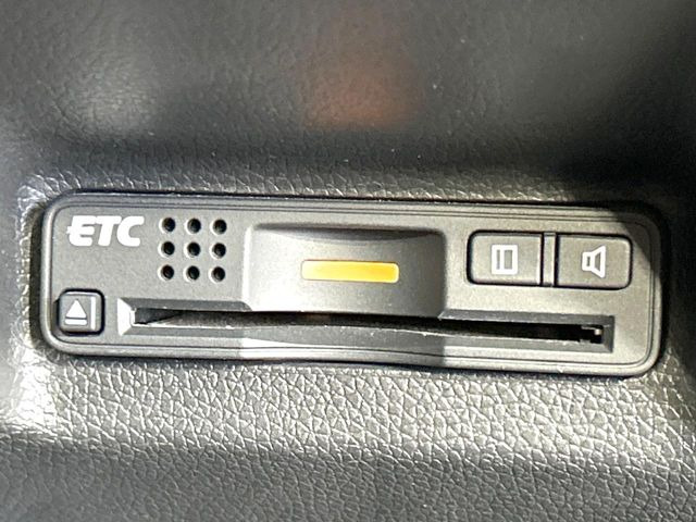 【ETC】高速道路の料金所をストレスなく通過!話題のスポットやサービスエリアに多い「スマートIC」利用時は必須のアイテムです。当店でセットアップを実施、ご納車当日からすぐにご利用いただけます!