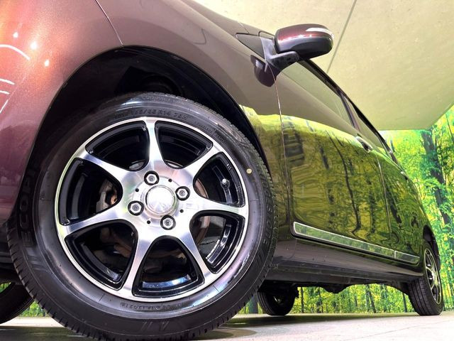 �y14�C���`�A���~�z�C�[���z�O�ςɃ}�b�`�����A���~�z�C�[���𑕒����Ă���܂��B�e��A���~�z�C�[����A�X�^�b�h���X�^�C�����戵�����Ă���܂��B���񂲑��k����������