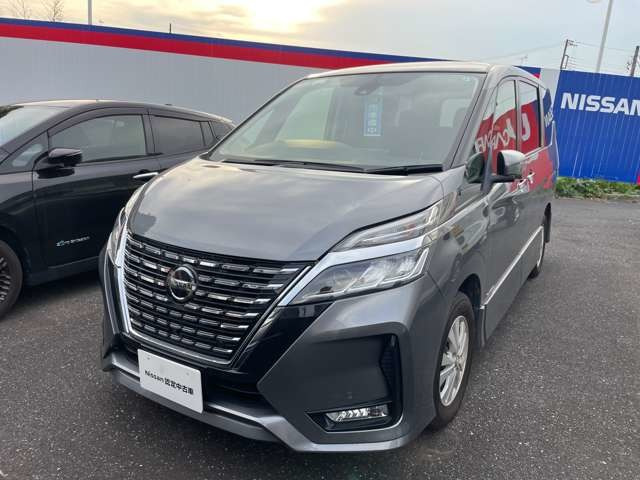 セレナ2.0 ハイウェイスターV 4WD