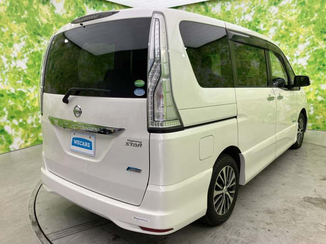 セレナ2.0 ハイウェイスター Vセレクション+Safety S-HYBRID