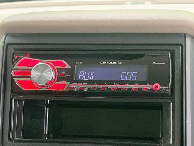 お好きな音楽を車内でお楽しみいただけます♪スピーカー交換・ウーハー追加などの音質向上や、最新ナビ・後席モニター等の取り付けも是非ご相談ください!