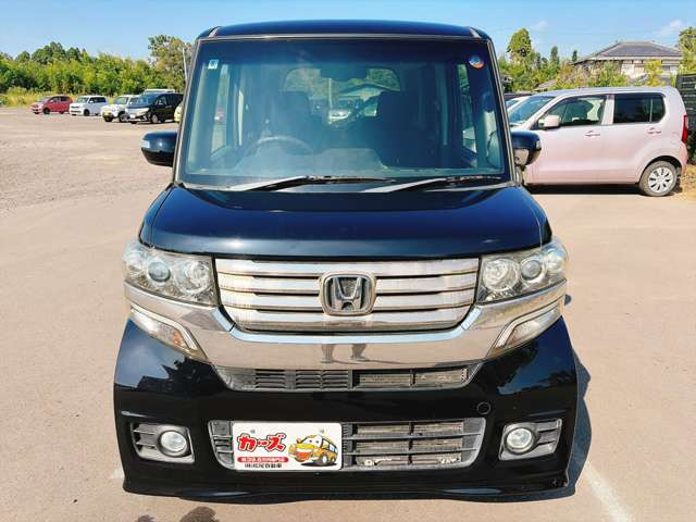 お客様のご予算帯に合わせたお車を常時100台以上取り揃えています!当社のスタッフがお客様のお車選びをしっかりサポートしご提案させていただきます!