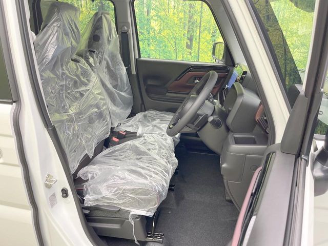 もちろん車内はキレイです♪よりクリーンな状態をキープしたいお客様には『ナノゾーンコート』がおすすめ!新型コロナウイルス対策や、除菌・消臭に効果を発揮し多くの方にご好評いただいております。
