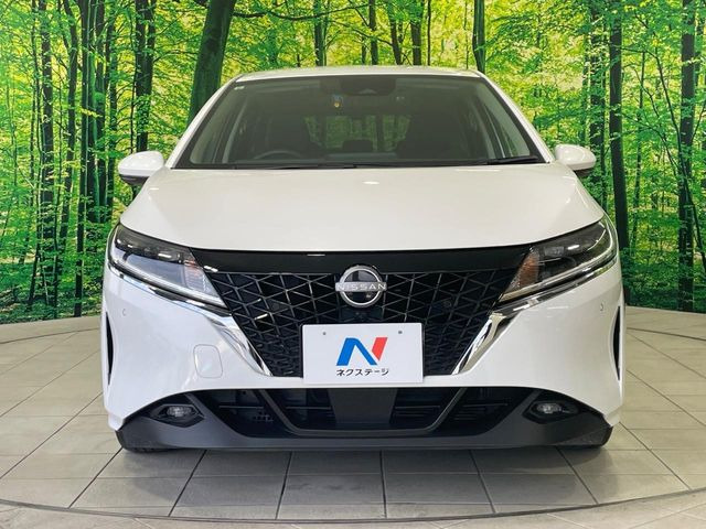 弊社では、全車『修復歴なし』のお車のみ取り扱っております。専任バイヤーによる厳選した仕入れの後、入庫後の車両チェックを行い、ネクステージが認定した高品質な中古車をご提供しております。