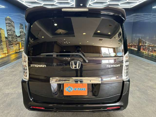 キッズスペースもございますので、お子様連れの方でも安心してお車を見て商談できます♪