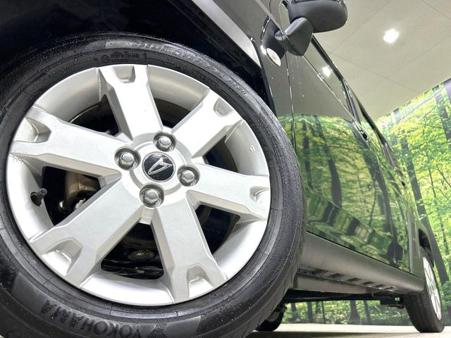 �y����15�C���`�A���~�z�C�[���z�O�ςɃ}�b�`���������A���~�z�C�[���𑕒����Ă���܂��B�e��ЊO�A���~�z�C�[����A�X�^�b�h���X�^�C�����戵�����Ă���܂��B���񂲑��k����������