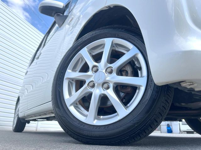 �y����14�C���`�A���~�z�C�[���z�O�ςɃ}�b�`���������A���~�z�C�[���𑕒����Ă���܂��B�e��ЊO�A���~�z�C�[����A�X�^�b�h���X�^�C�����戵�����Ă���܂��B���񂲑��k����������